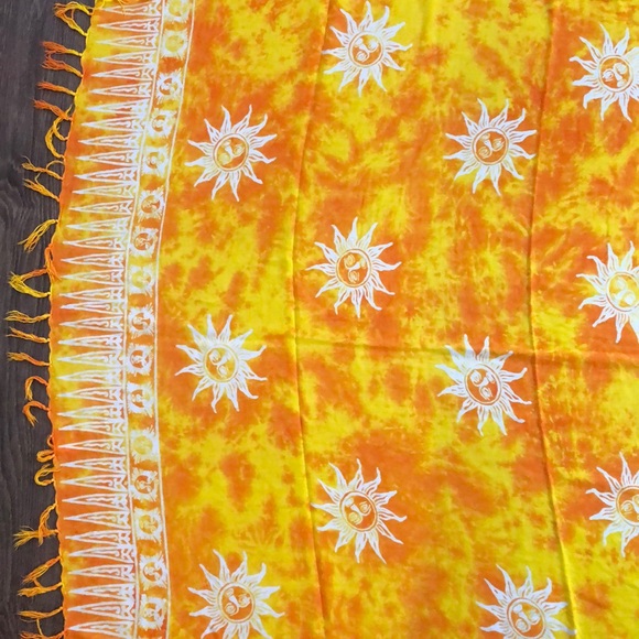 Vintage Sun Beach Sarong - Picture 3 of 12